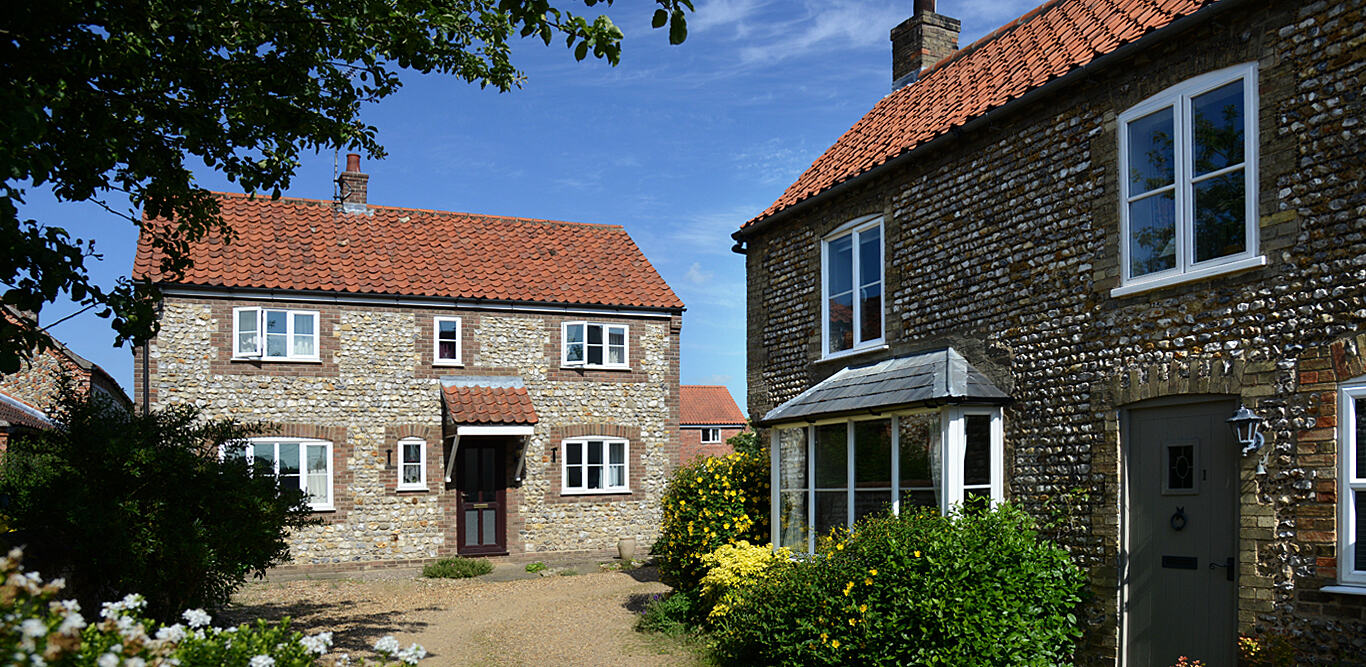 Flint homes with bay windows